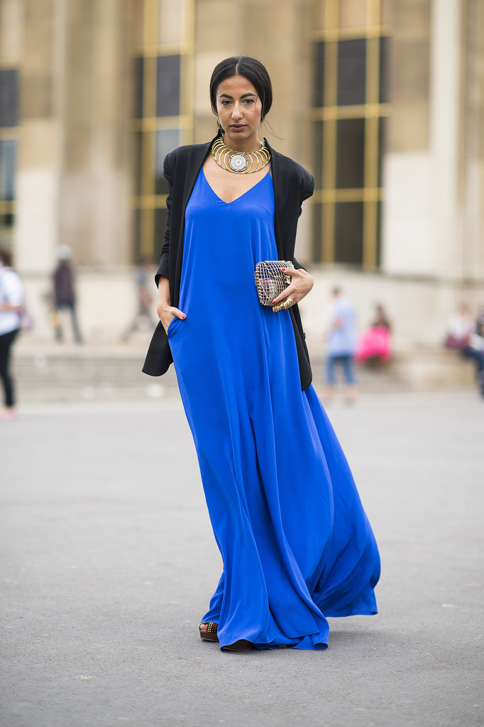 There's something so gorgeous about a super saturated lapis blue. We love this billowing maxi!
Source: Le 21ème | Adam Katz Sinding
There's something so gorgeous about a super saturated lapis blue. We love this billowing maxi!
Source: Le 21ème | Adam Katz Sinding