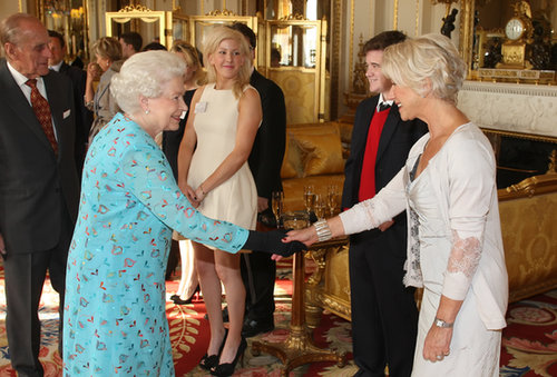Queen Elizabeth met her Hollywood impersonator, Helen Mirren, in May 2009 at a performing arts reception at Buckingham Palace.
Queen Elizabeth met her Hollywood impersonator, Helen Mirren, in May 2009 at a performing arts reception at Buckingham Palace.