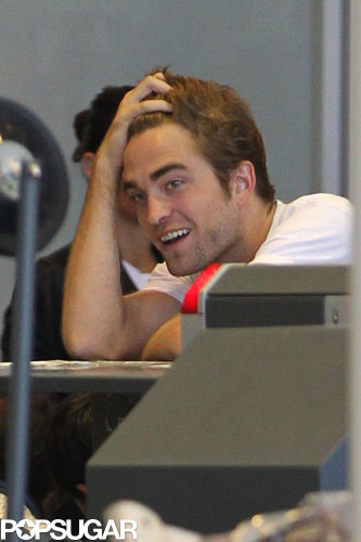 Robert Pattinson Touches Down in Toronto For a Stint on Set Robert Pattinson Touches Down in Toronto For a Stint on Set