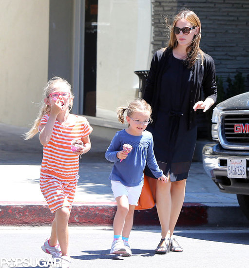 Jennifer Garner walked with Violet and Seraphina. Jennifer Garner walked with Violet and Seraphina.