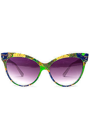 Go on an instant vacation with Miss Karma Loop's tropical-framed shades ($10).
Go on an instant vacation with Miss Karma Loop's tropical-framed shades ($10).
