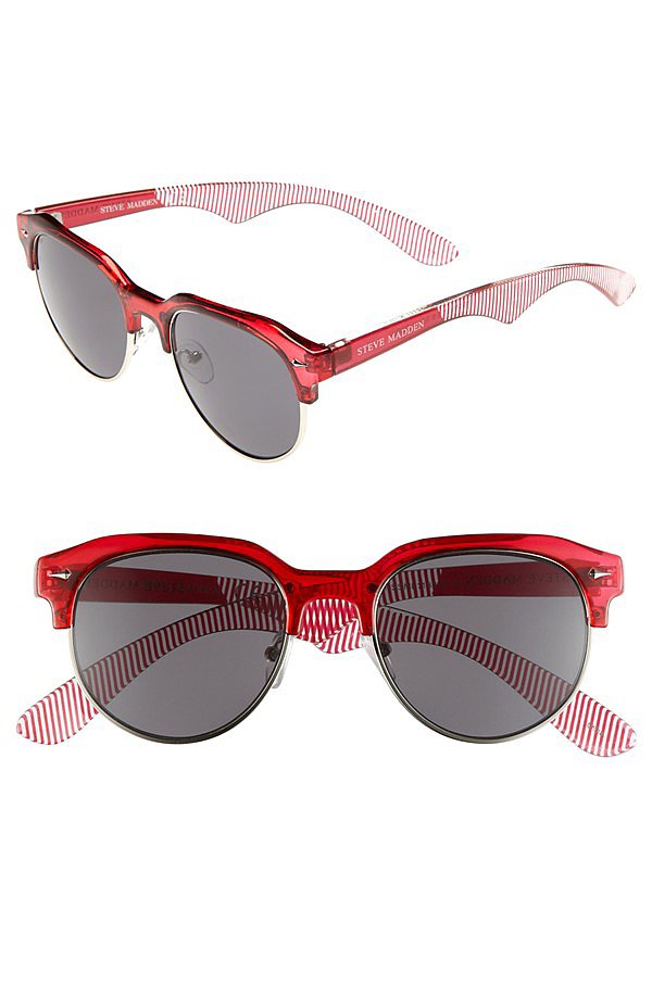 Be a chic lady in red with Steve Madden's cherry-hued pair ($38).
Be a chic lady in red with Steve Madden's cherry-hued pair ($38).