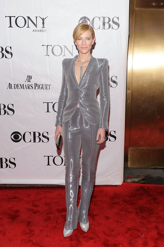 Cate shined — literally — in her gray metallic Armani Privé suit and shimmery add-ons at the 64th Annual Tony Awards in NYC.
Cate shined — literally — in her gray metallic Armani Privé suit and shimmery add-ons at the 64th Annual Tony Awards in NYC.