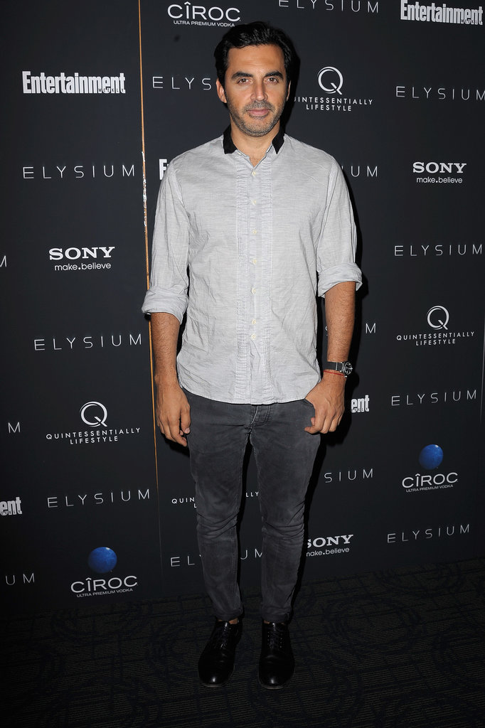 Yigal Azrouël hit the black carpet for Elysium in dark denim.
Yigal Azrouël hit the black carpet for Elysium in dark denim.