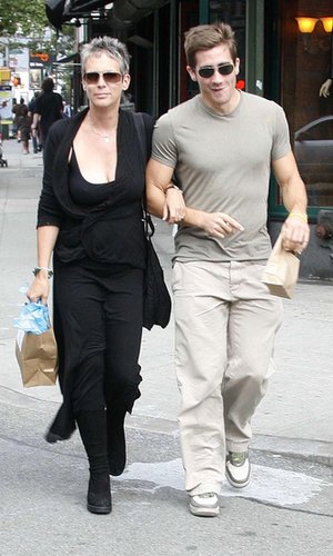 Jamie Lee Curtis is the godmother of Jake Gyllenhaal — the actress is close friends with Jake's parents, director Stephen Gyllenhaal and screenwriter Naomi Foner. In addition, Jake himself is also a godparent to the child of two celebrities. . .
Jamie Lee Curtis is the godmother of Jake Gyllenhaal — the actress is close friends with Jake's parents, director Stephen Gyllenhaal and screenwriter Naomi Foner. In addition, Jake himself is also a godparent to the child of two celebrities. . .