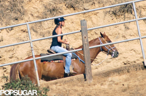 Victoria Beckham Is on a Horse! Victoria Beckham Is on a Horse!