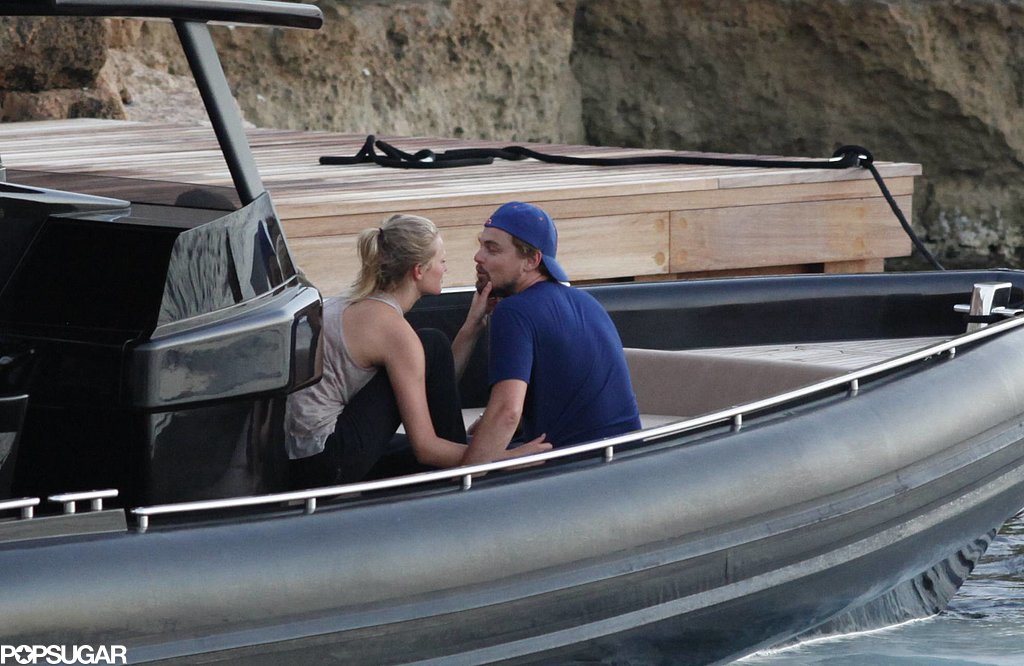 Leonardo DiCaprio and model GF Toni Garrn Show some PDA on a boat in