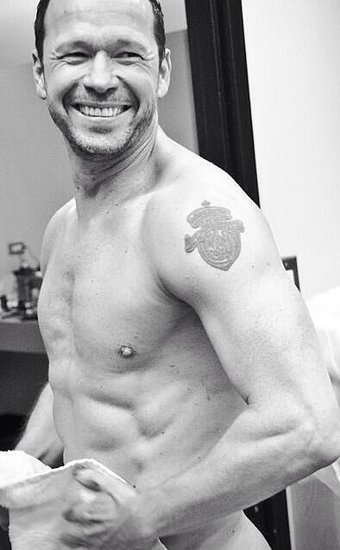 Donnie Wahlberg tweeted a scandalous and nearly naked picture on his Twitter account and even threw in a playful caption:
"Pre show shower time!"
Source: Twitter user DonnieWahlberg
Donnie Wahlberg tweeted a scandalous and nearly naked picture on his Twitter account and even threw in a playful caption:
"Pre show shower time!"
Source: Twitter user DonnieWahlberg