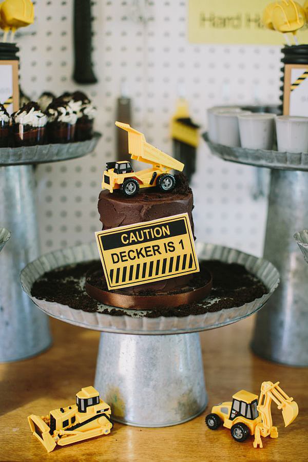 Construction-Themed Cake Construction-Themed Cake