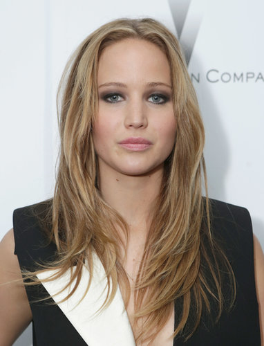 One of Jennifer Lawrence's favorite makeup looks is a graphite smoky eye. The mix of metallic grays and black eyeliner set off her pale blue eyes at The Weinstein Company Academy Award Party.
One of Jennifer Lawrence's favorite makeup looks is a graphite smoky eye. The mix of metallic grays and black eyeliner set off her pale blue eyes at The Weinstein Company Academy Award Party.