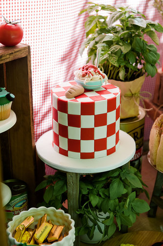 A Pasta-Themed Cake A Pasta-Themed Cake