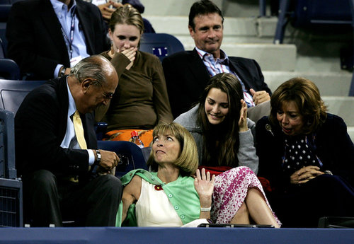Sometimes things really don't turn out as expected, like when you are seated next to Oscar de la Renta.
Sometimes things really don't turn out as expected, like when you are seated next to Oscar de la Renta.