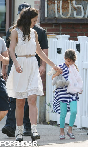 Katie Holmes Is a Dancing Machine on Set! Katie Holmes Is a Dancing Machine on Set!