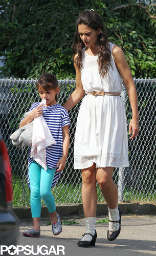 Katie Holmes Is a Dancing Machine on Set! Katie Holmes Is a Dancing Machine on Set!