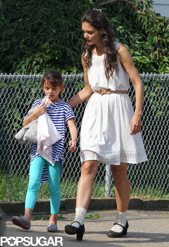Katie Holmes Is a Dancing Machine on Set! Katie Holmes Is a Dancing Machine on Set!