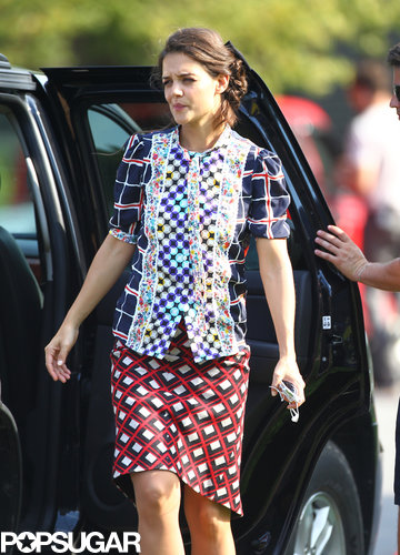 Katie Holmes Is a Dancing Machine on Set! Katie Holmes Is a Dancing Machine on Set!