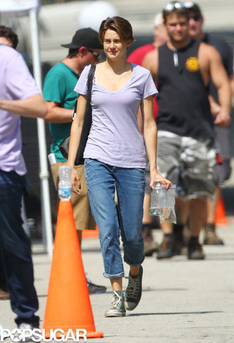 Shailene Woodley revealed her shorter haircut during a day on set.
Shailene Woodley revealed her shorter haircut during a day on set.