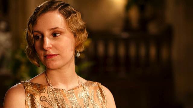 Since season three ushered in the beginning of the '20s, we saw a new batch of hair trends, like the bob, take shape. And with the rise of the bob came the invention of the bobby pin. Edith may have worn hair wavers at night or used a Marcel iron (with assistance, of course) to create this more modern crimped style.
Source: ITV
Since season three ushered in the beginning of the '20s, we saw a new batch of hair trends, like the bob, take shape. And with the rise of the bob came the invention of the bobby pin. Edith may have worn hair wavers at night or used a Marcel iron (with assistance, of course) to create this more modern crimped style.
Source: ITV
