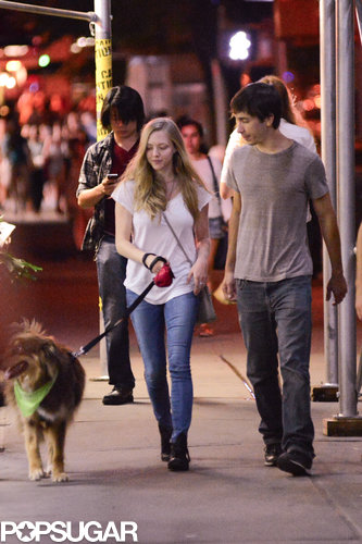 Justin Long Plants a Kiss on Amanda Seyfried — and Her Dog Finn! Justin Long Plants a Kiss on Amanda Seyfried — and Her Dog Finn!