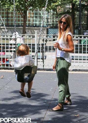Jessica Alba and Haven Warren played at an NYC park.
Jessica Alba and Haven Warren played at an NYC park.
