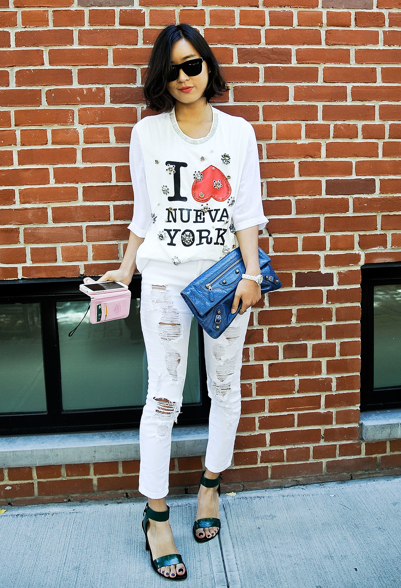We don't just love the tee — this whole look got our vote. 
