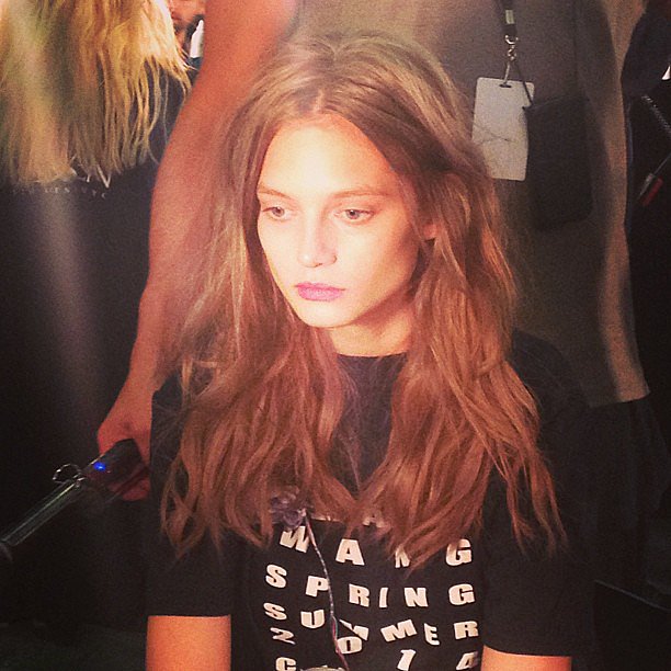 We loved these effortless waves and barely there makeup backstage at Alexander Wang.
We loved these effortless waves and barely there makeup backstage at Alexander Wang.