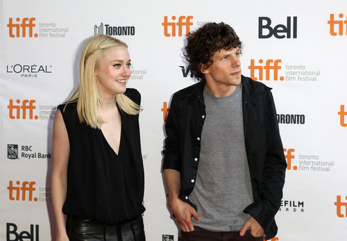 Dakota Fanning and Jesse Eisenberg joined forces for Jason Reitman's live read of Boogie Nights.
Dakota Fanning and Jesse Eisenberg joined forces for Jason Reitman's live read of Boogie Nights.