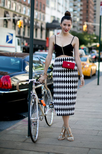 We doubt she can ride that bike with this look, but we don't care.
We doubt she can ride that bike with this look, but we don't care.