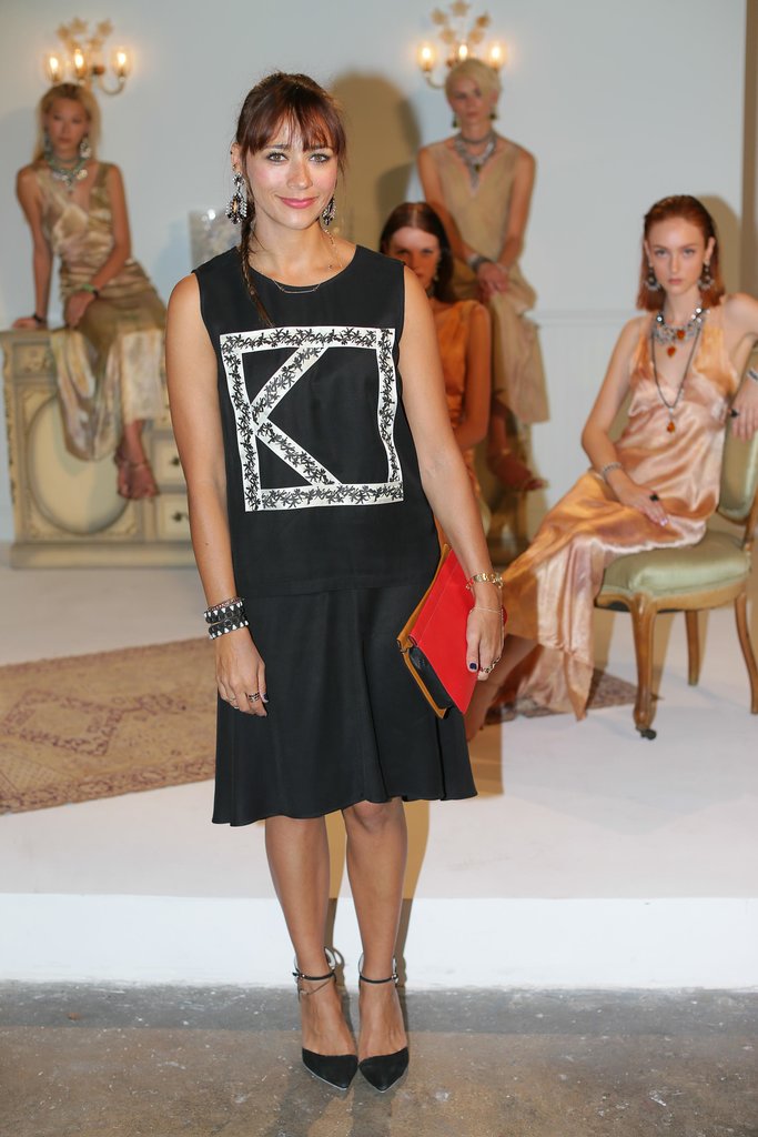 Rashida Jones dripped herself in Dannijo jewels at the label's Spring 2014 presentation. A red clutch and black ankle-strap pumps added further pizazz.
Rashida Jones dripped herself in Dannijo jewels at the label's Spring 2014 presentation. A red clutch and black ankle-strap pumps added further pizazz.
