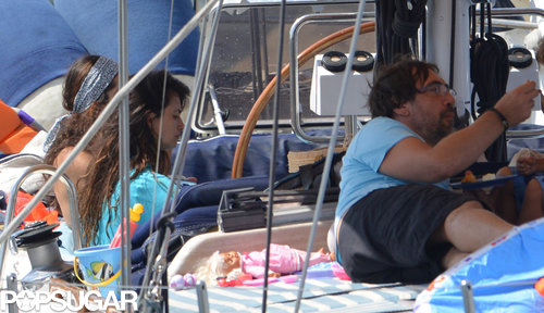 Penélope Cruz Brings Her Hot Bikini Body and New Baby to the Beach! Penélope Cruz Brings Her Hot Bikini Body and New Baby to the Beach!