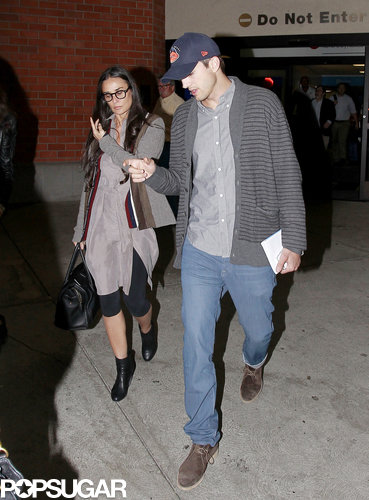 Ashton Kutcher and his ex-wife, Demi Moore, made their way through LAX together.
Ashton Kutcher and his ex-wife, Demi Moore, made their way through LAX together.