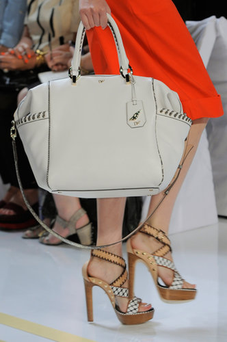 Diane von Furstenberg Spring 2014
Diane von Furstenberg Spring 2014
