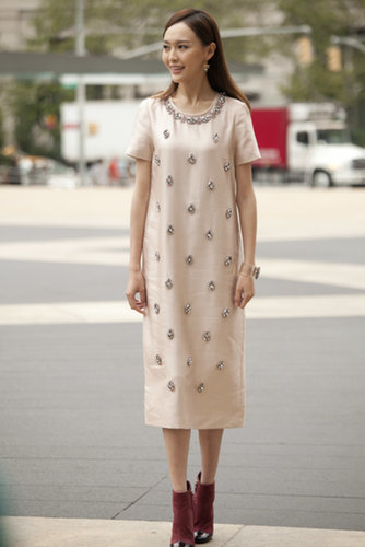 When Fashion Week presents the opportunity to wear your prettiest evening dresses, take it.
When Fashion Week presents the opportunity to wear your prettiest evening dresses, take it.