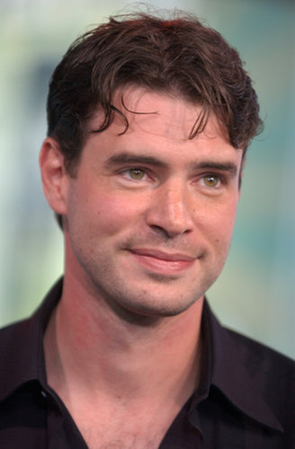 Scott Foley stopped by MTV Studios in NYC for TRL in 2003.
Scott Foley stopped by MTV Studios in NYC for TRL in 2003.