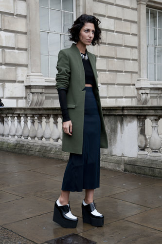We can't get enough of her shoes.
We can't get enough of her shoes.