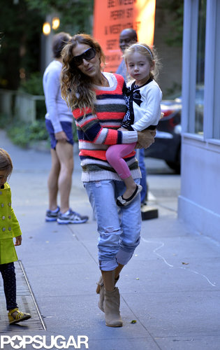 Sarah Jessica Parker carried her daughter Loretta Broderick.
Sarah Jessica Parker carried her daughter Loretta Broderick.