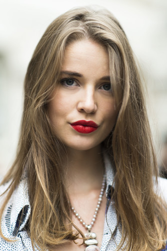 A swipe of lipstick is always the best way to pull a look together.
Source: Le 21ème | Adam Katz Sinding
A swipe of lipstick is always the best way to pull a look together.
Source: Le 21ème | Adam Katz Sinding