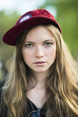 A cool cap makes this girl's tousled waves even more stellar.
Source: Le 21ème | Adam Katz Sinding
A cool cap makes this girl's tousled waves even more stellar.
Source: Le 21ème | Adam Katz Sinding