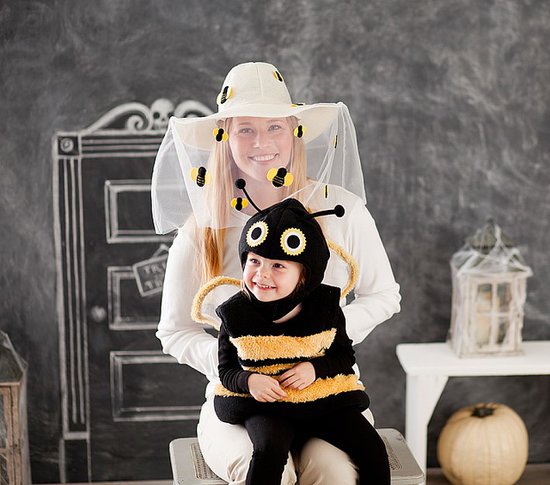 Beekeeper & Bee Beekeeper & Bee