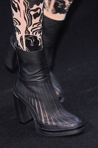 Ann Demeulemeester Spring 2014
Ann Demeulemeester Spring 2014