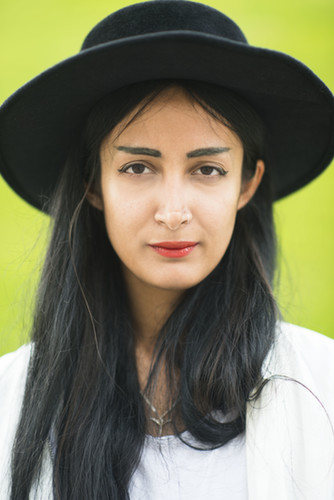 The easiest way to pull off a cat eye? Just sketch a tiny flick on the edges of your eyes.
Source: Le 21ème | Adam Katz Sinding
The easiest way to pull off a cat eye? Just sketch a tiny flick on the edges of your eyes.
Source: Le 21ème | Adam Katz Sinding