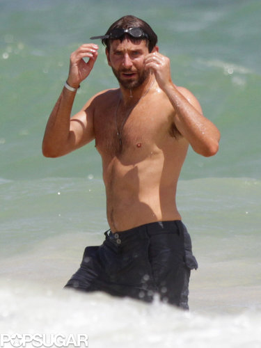 Bradley Cooper and Suki Waterhouse Hit the Beach in Hawaii Bradley Cooper and Suki Waterhouse Hit the Beach in Hawaii