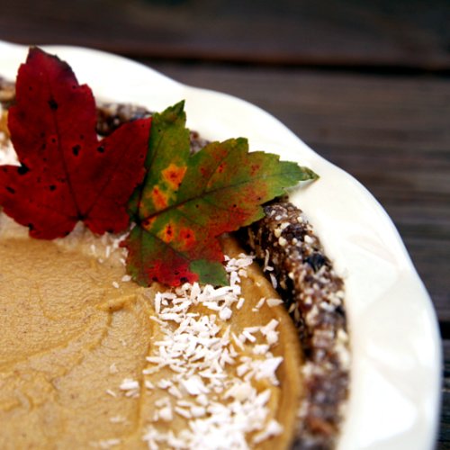 Raw, Vegan, Gluten-Free Pumpkin Pie Raw, Vegan, Gluten-Free Pumpkin Pie