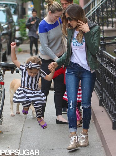 Sarah Jessica Parker held on to Tabitha as she jumped up during their morning walk.
Sarah Jessica Parker held on to Tabitha as she jumped up during their morning walk.
