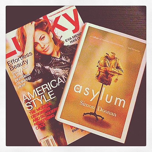 "Post NYFW bedtime reading spearheaded by industry greats" from fashserendipity.
"Post NYFW bedtime reading spearheaded by industry greats" from fashserendipity.