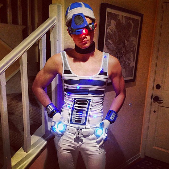 R2-D2
Glee's Chris Colfer went as, yes, sexy R2-D2.
Source: Instagram user hrhchriscolfer
R2-D2
Glee's Chris Colfer went as, yes, sexy R2-D2.
Source: Instagram user hrhchriscolfer