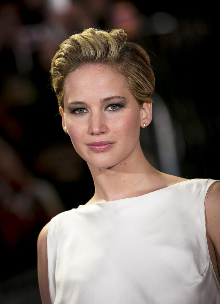 Jennifer Lawrence gave us our first glimpse at her pixie's red carpet capabilities at the Catching Fire world premiere in London.
Jennifer Lawrence gave us our first glimpse at her pixie's red carpet capabilities at the Catching Fire world premiere in London.