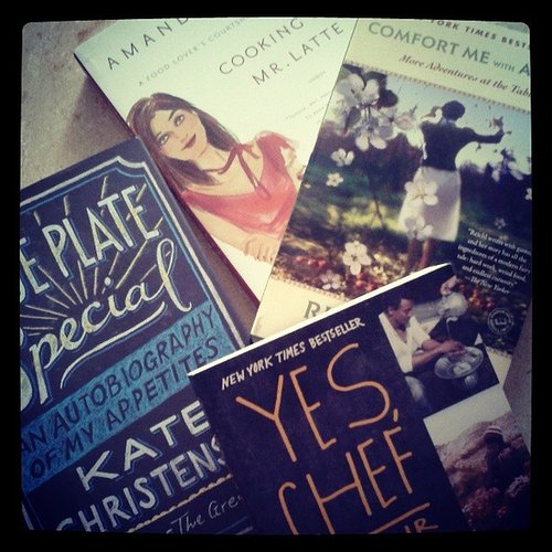 Meenaxis had a few memoirs to read.
Meenaxis had a few memoirs to read.