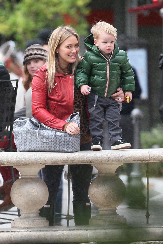Hilary Duff and her son, Luca Comrie, were coordinated cuties in festive coats out in LA.
Hilary Duff and her son, Luca Comrie, were coordinated cuties in festive coats out in LA.