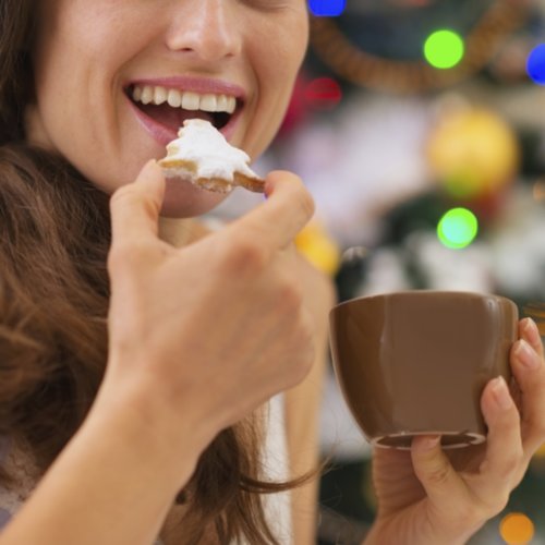 Foods Pregnant Women Should Avoid at Christmas Foods Pregnant Women Should Avoid at Christmas